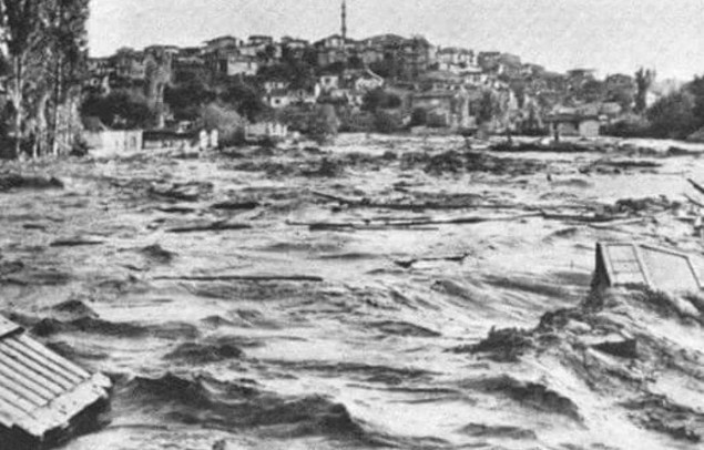 Ankara'nın kayıp dereleri: Barajlar boş ama her yağmurda sel oluyor!