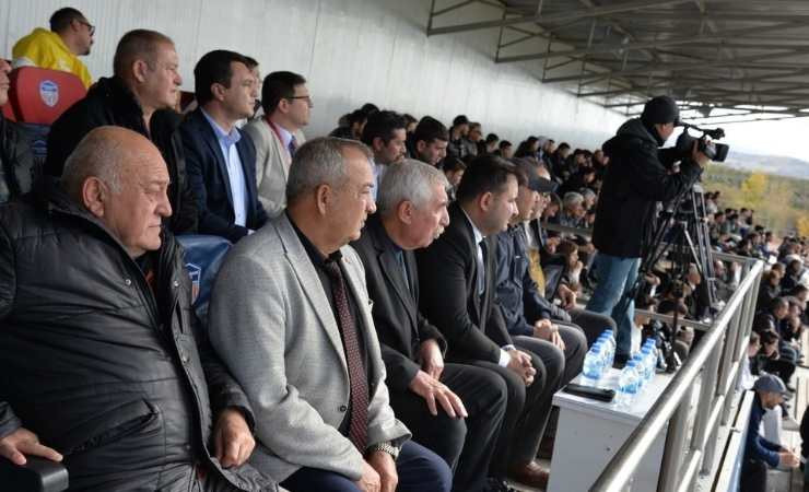 Kahramankazan Belediyespor taraftarı önünde kazandı