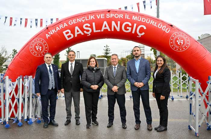 Altındağ Belediyesi'nin düzenlediği 29 Ekim Cumhuriyet Koşusu gerçekleştirildi