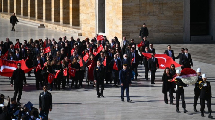 CSO'dan Anıtkabir'e anlamlı ziyaret