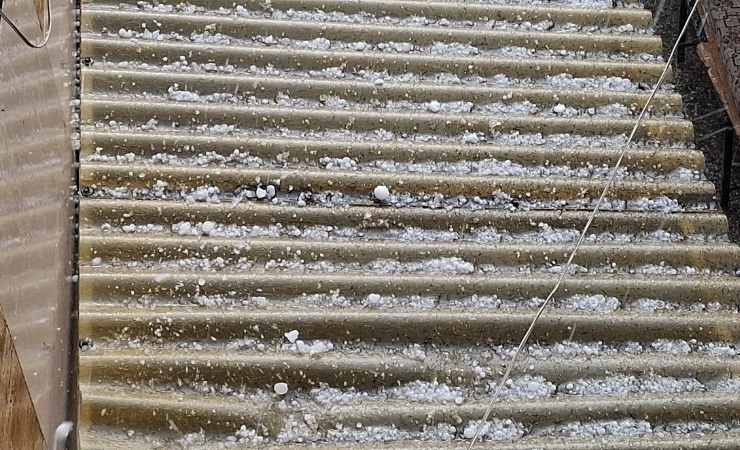 Beypazarı'nda şiddetli sağanak ve dolu yağışı etkili oldu