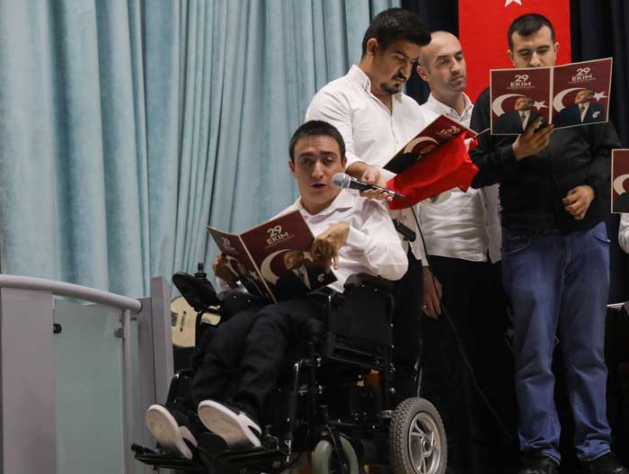 Etimesgut Belediyesi Engelsiz Yaşam Merkezi'nde Cumhuriyetin 102. yaşı kutlandı! - Resim : 3