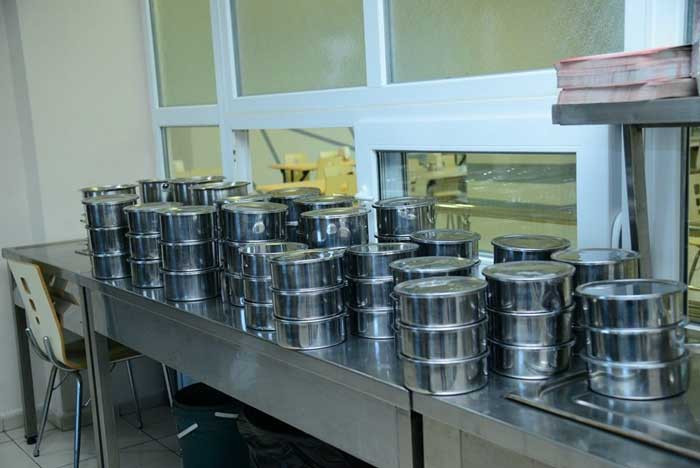 Kahramankazan Belediyesi'nden ihtiyaç sahiplerine sıcak yemek hizmeti - Resim : 2