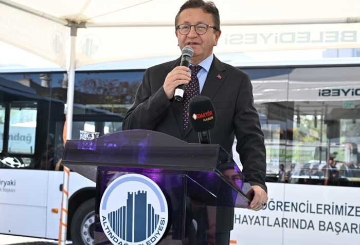 Altındağ Belediyesi'nin araç filosuna 14 yeni araç daha katıldı