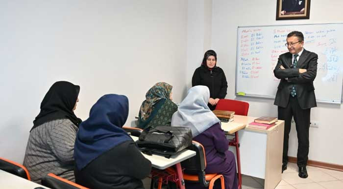 Altındağ Belediye Başkanı Tiryaki, Altındağlı kadınlarla buluştu - Resim : 4