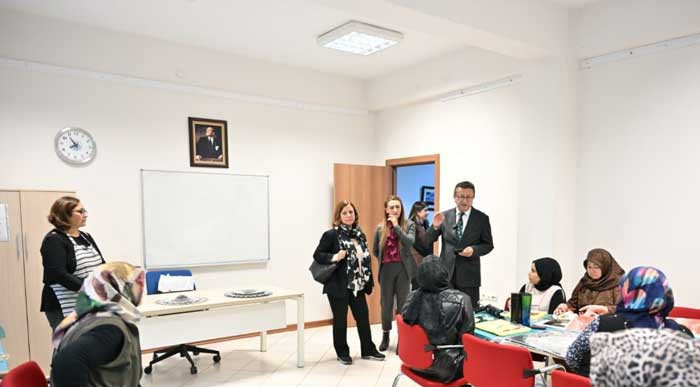 Altındağ Belediye Başkanı Tiryaki, Altındağlı kadınlarla buluştu - Resim : 3