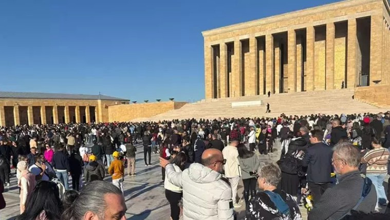 10 Kasım resmi tatil mi, okullar tatil edilecek mi?