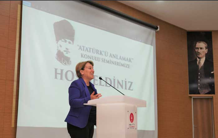 Keçiören Belediyesi KEÇMEK kursiyerlerine 'Atatatürk'ü Anlamak' semineri - Resim : 2