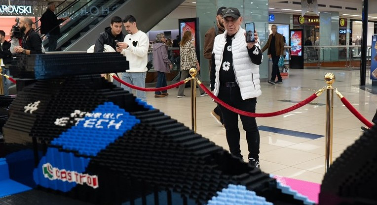 400 bin legodan yapılan Formula 1 aracı Ankara'da sergileniyor - Resim : 3