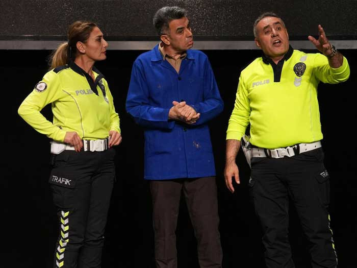 Etimesgut Belediyesi Emekli Tiyatrosu yeni sezonu 'Söz mü?' isimli oyunla açtı! - Resim : 2