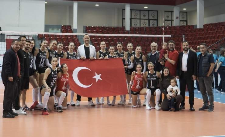 Pazar günü başkentte voleybol şöleni var! Namağlup 2 Ankara takımı karşı karşıya