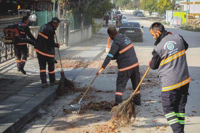 Etimesgut Belediyesi, Bağlıca ve Yeni Bağlıca'da kapsamlı temizlik çalışması gerçekleştirildi