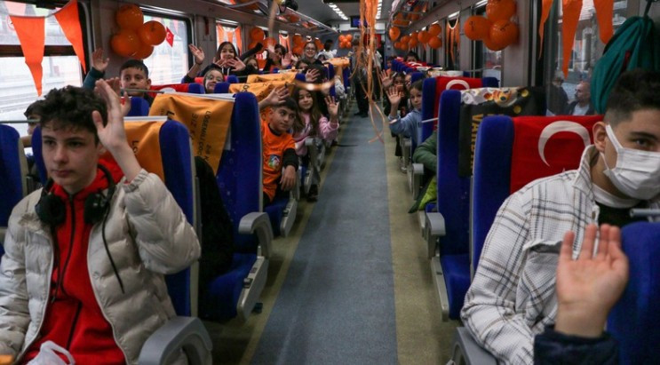 Umut Treni, Ankara'dan Kayseri'ye doğru hareket etti