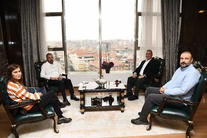 Pursaklar Belediye Başkanı Ertuğrul Çetin, Halk Günleri buluşmalarını sürdürüyor