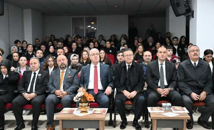 Altındağ Belediyesi'nin düzenlediği yarışmada başarılı öğrenciler ödüllendirildi