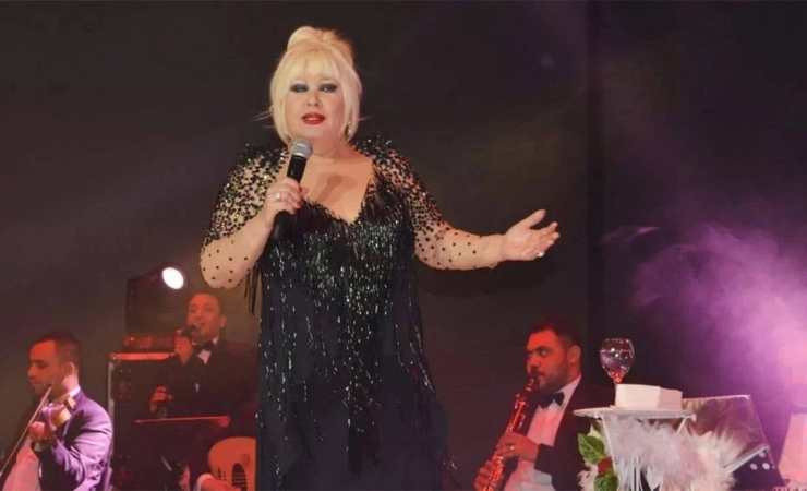 Ünlü sanatçı Muazzez Abacı 78 yaşında hayatını kaybetti