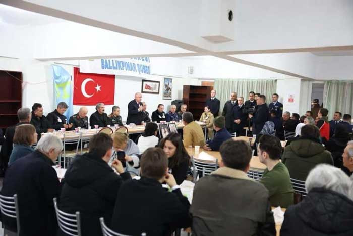 Bakan Güler’den Ankara'daki şehit ailelerine ziyaret - Resim : 3