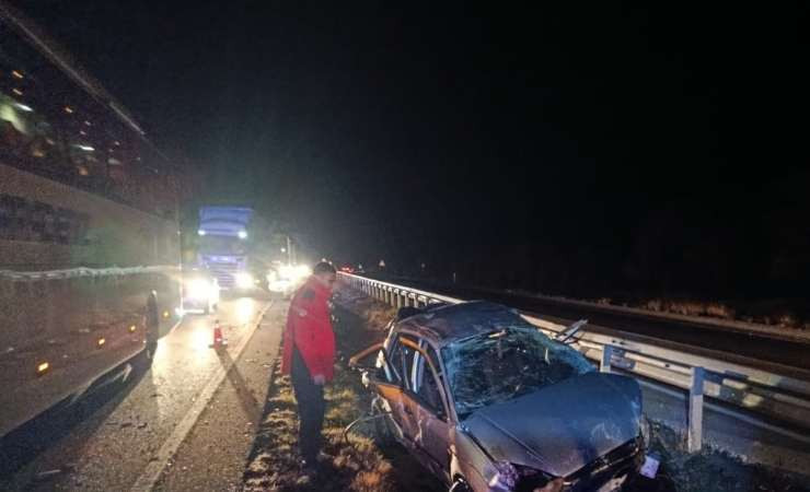 Çorum'da otostopla bindiği araç takla atınca canından oldu