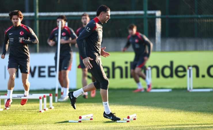 A Milli Takımda İspanya maçının hazırlıkları başladı