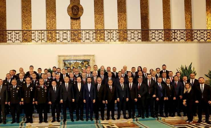 Ali Yerlikaya soruşturma izni verilen belediyelerin parti dağılımlarını açıkladı