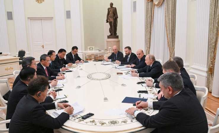 Rusya ile Çin stratejik ortaklığı genişletme kararı aldılar