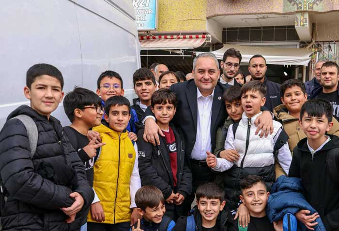 Keçiören Belediye Başkanı Mesut Özarslan özel halk otobüsü şoförlerini ziyaret etti