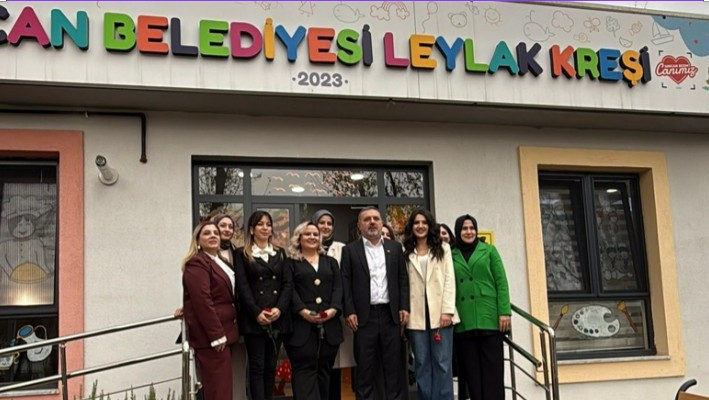 Sincan Belediye Başkanı Ercan'dan kreşlere 'Öğretmenler Günü' ziyareti