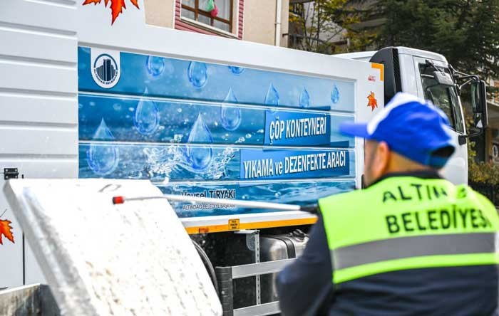 Altındağ Belediyesi ilçe genelinde çöp konteynerlerini temizledi - Resim : 3