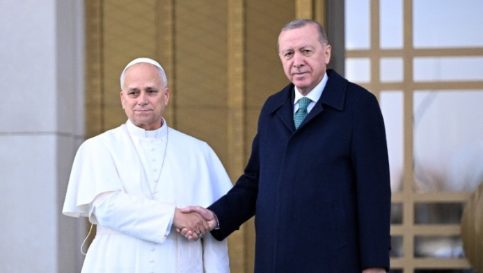 Cumhurbaşkanı Erdoğan, Papa 14. Leo'yu Cumhurbaşkanlığı Külliyesi'nde resmi törenle karşıladı