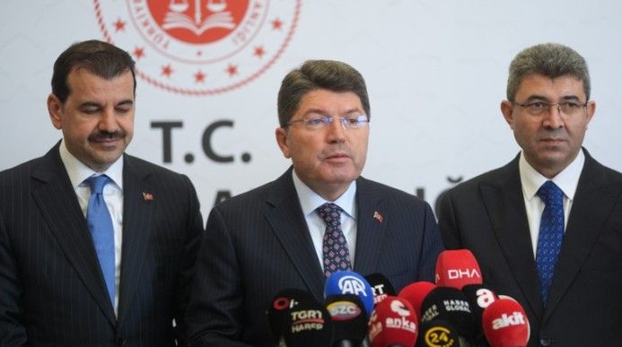 Bakan Tunç'tan 11'inci yargı paketi açıklaması!