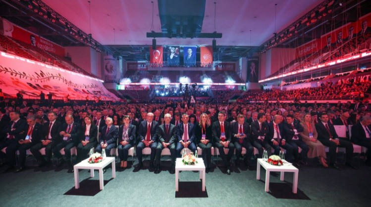 CHP 39. Olağan Kurultayı Atatürk Spor Salonu’nda başladı