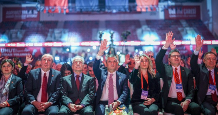 CHP 39. Olağan Kurultayı Atatürk Spor Salonu’nda başladı - Resim : 2