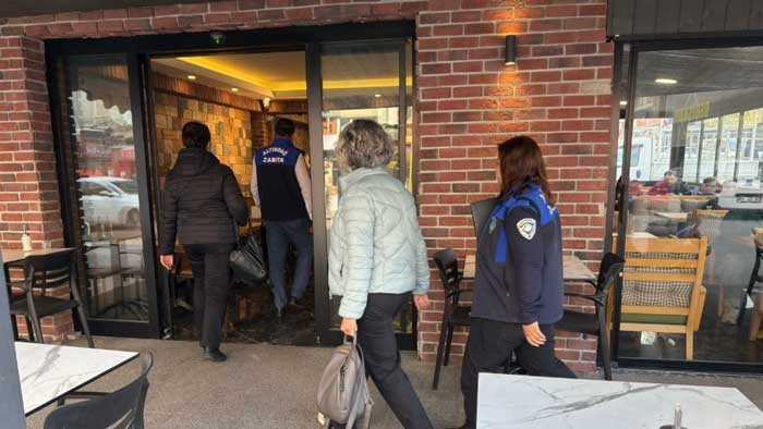 Altındağ Belediyesi'nden gıda denetimi: Sağlıksız ürünler imha edildi! - Resim : 2