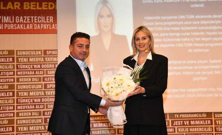 Pursaklar Belediyesi'nin düzenlediği 2. Basın Akademi'ye Fulya Kalfa konuşmacı olarak katıldı