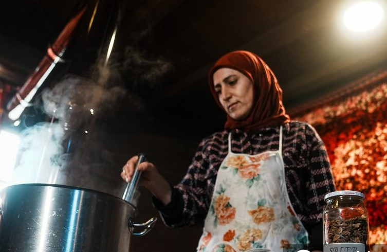 Altındağ Belediyesi'nden geleneksel katkısız doğal dağ salebi! - Resim : 2