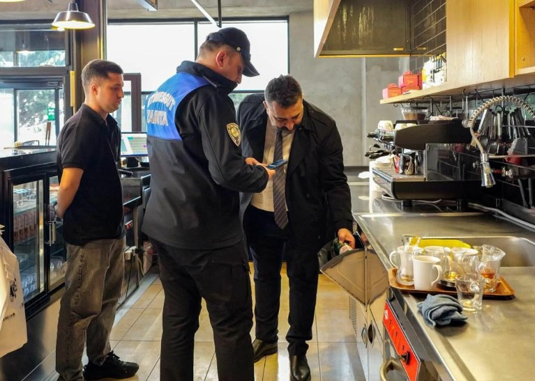 Etimesgut Belediyesi'nden Şaşmaz Oto Sanayi Bölgesi'nde denetim! - Resim : 2