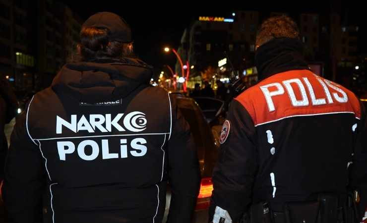 Kırıkkale'de polis ekipleri kapsamlı denetime çıktılar