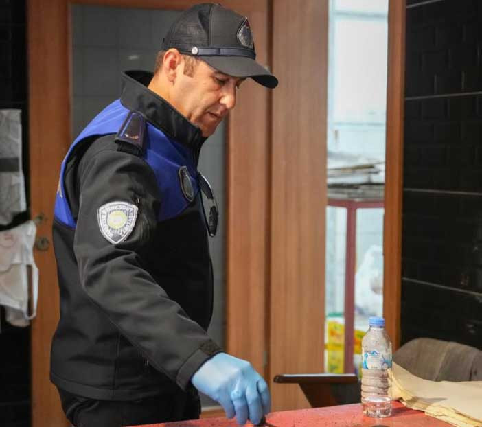 Etimesgut Belediyesi Zabıta ekiplerinden ilçe genelinde kapsamlı denetim! - Resim : 2