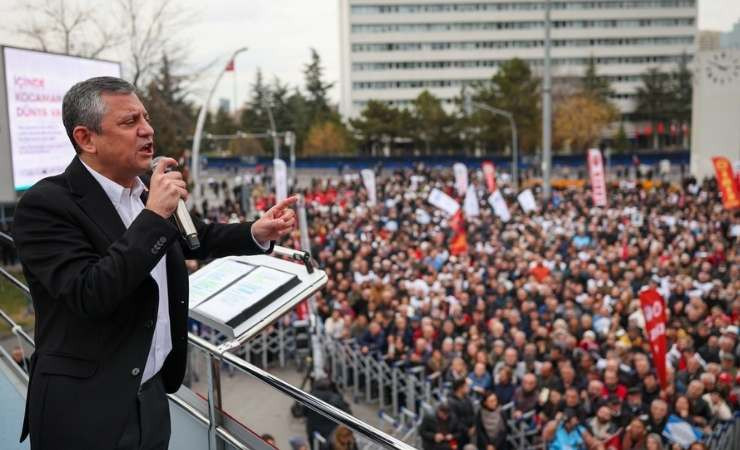 Özgür Özel başkentte emeklilerin ve emekçilerin bütçe hakkı mitinginde konuştu