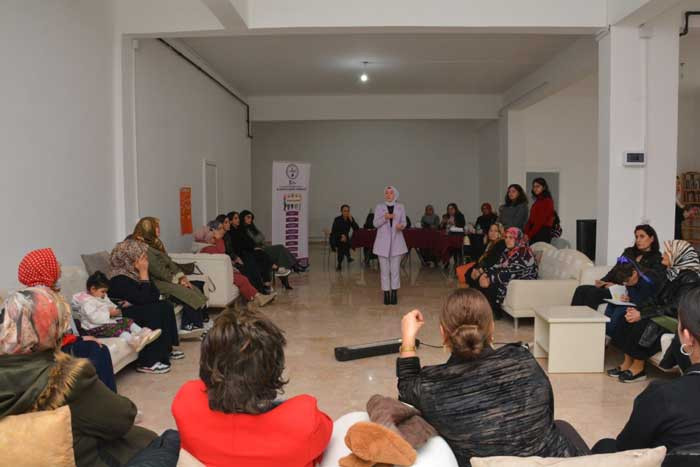 Kahramankazan Belediyesi'nden kadın hakları semineri! - Resim : 2