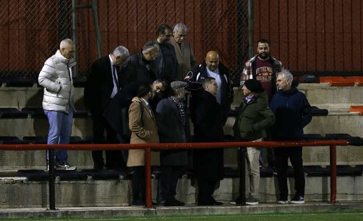 Gençlerbirliği yönetimi antrenmana çıkarma yaptı