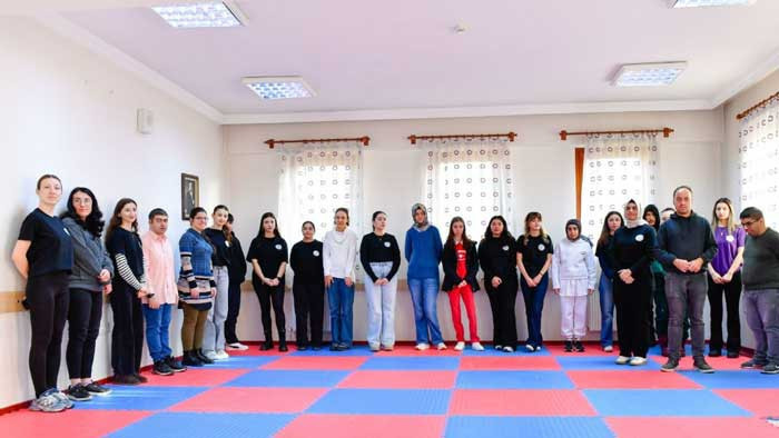 Altındağ Belediyesi'nden özel gereksinimli bireyler için fizyoterapi ve fiziksel aktivite etkinliği