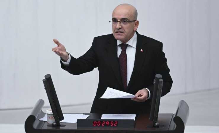 Mehmet Şimşek'ten vergi borçlarının silinmesi eleştirilerine yanıt