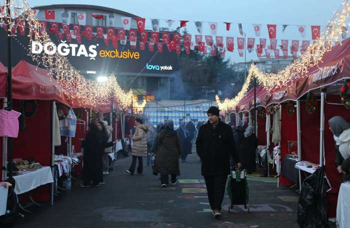 Keçiören Belediyesi'nin Kadın Emeği Yeni Yıl Pazarı açıldı! - Resim : 2