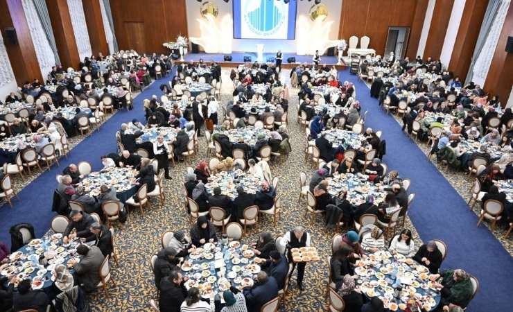 Başkan Veysel Tiryaki yılın son hafta sonu buluşmasında Altındağlılarla bir araya geldi