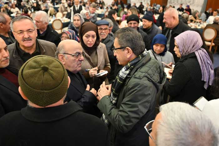Altındağ Belediye Başkanı Veysel Tiryaki, Karapürçek Mahallesi sakinleriyle buluştu - Resim : 2