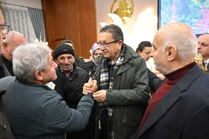Altındağ Belediye Başkanı Veysel Tiryaki, Karapürçek Mahallesi sakinleriyle buluştu