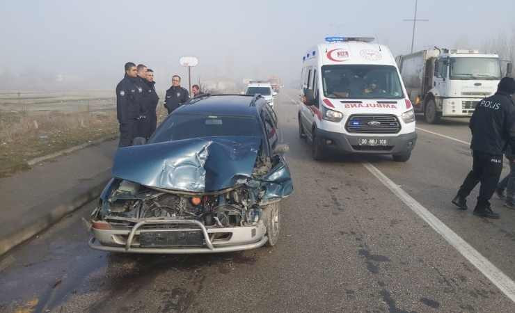 Çubuk'ta 5 araçlı zincirleme trafik kazasında 5 kişi yaralandı