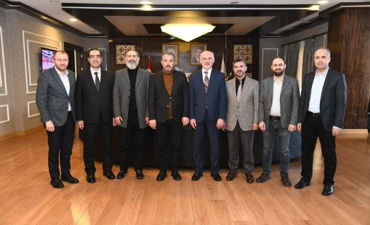 Başkan Ertuğrul Çetin mini söyleşide öğrencilerle bir araya geldi