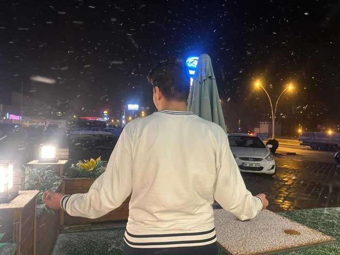 Çankırı'da kar yağışı etkili oldu, şehir beyaza büründü